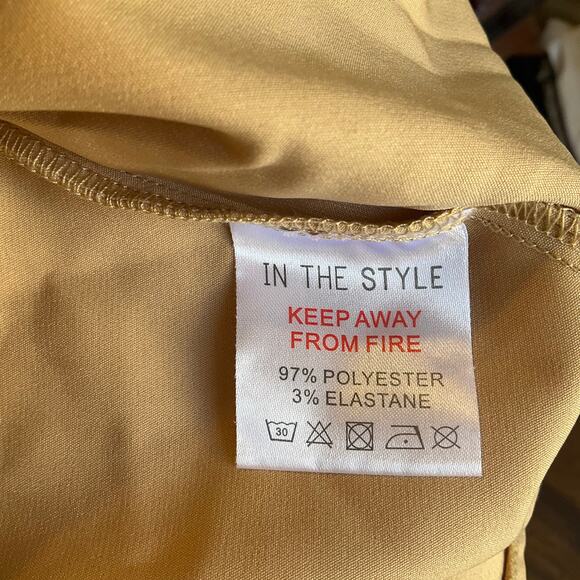 In the Style Women Mini Dress size M Beige Fit & Flared V-neck Puffy Half Sleeve - Picture 10 of 11